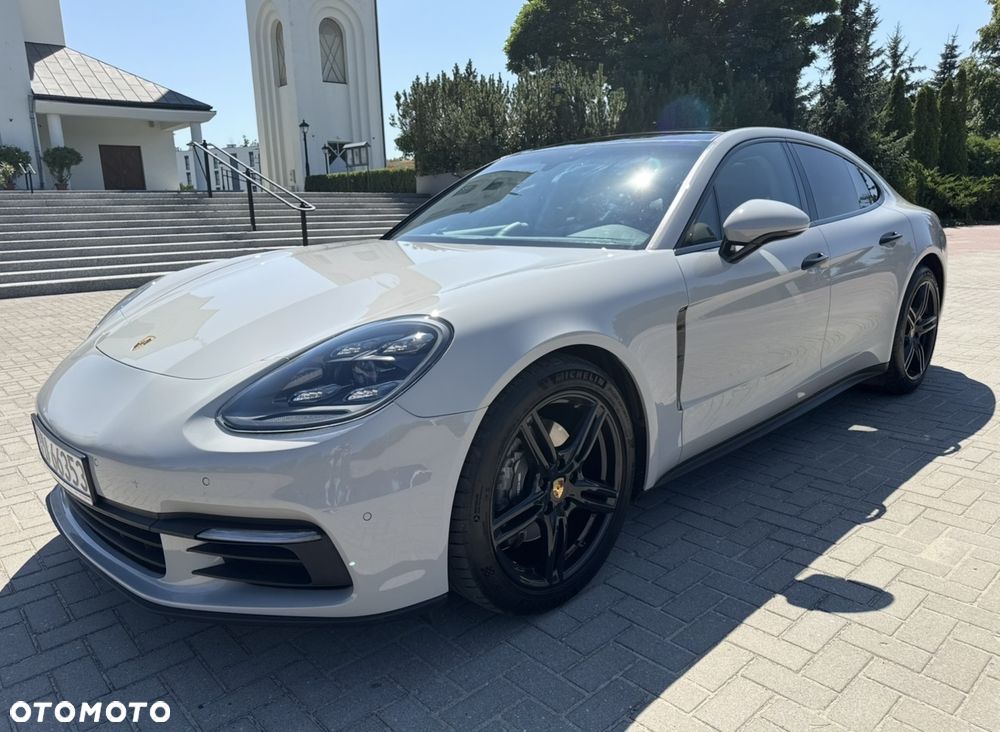 Porsche Panamera 4 - 1