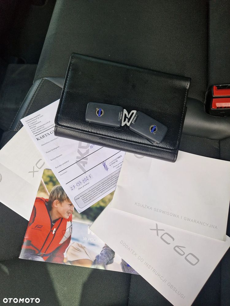 Volvo XC 60 D4 Momentum - 35