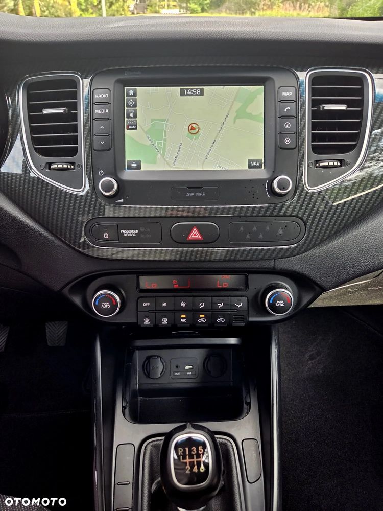 Kia Carens 1.7 CRDi M 7os - 19
