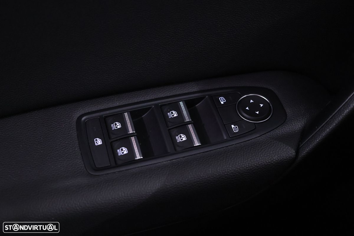 Renault Captur 1.0 TCe Techno Bi-Fuel - 26