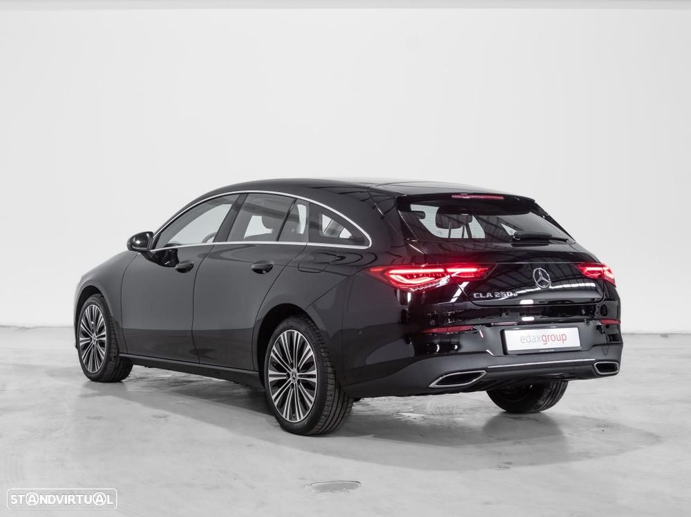 Mercedes-Benz CLA 250 e Shooting Brake Progressive - 5