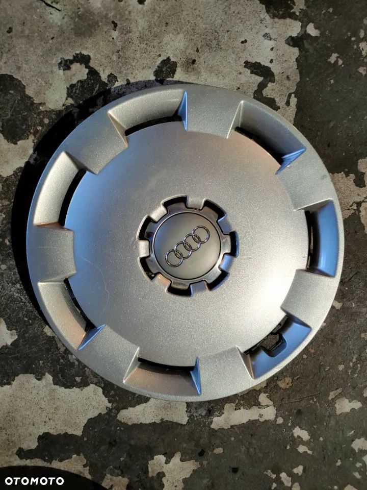 Kołpaki oryginalne Audi 16 cali - 2