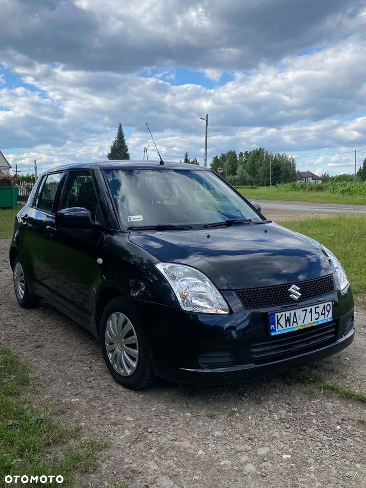 Suzuki Swift - 1