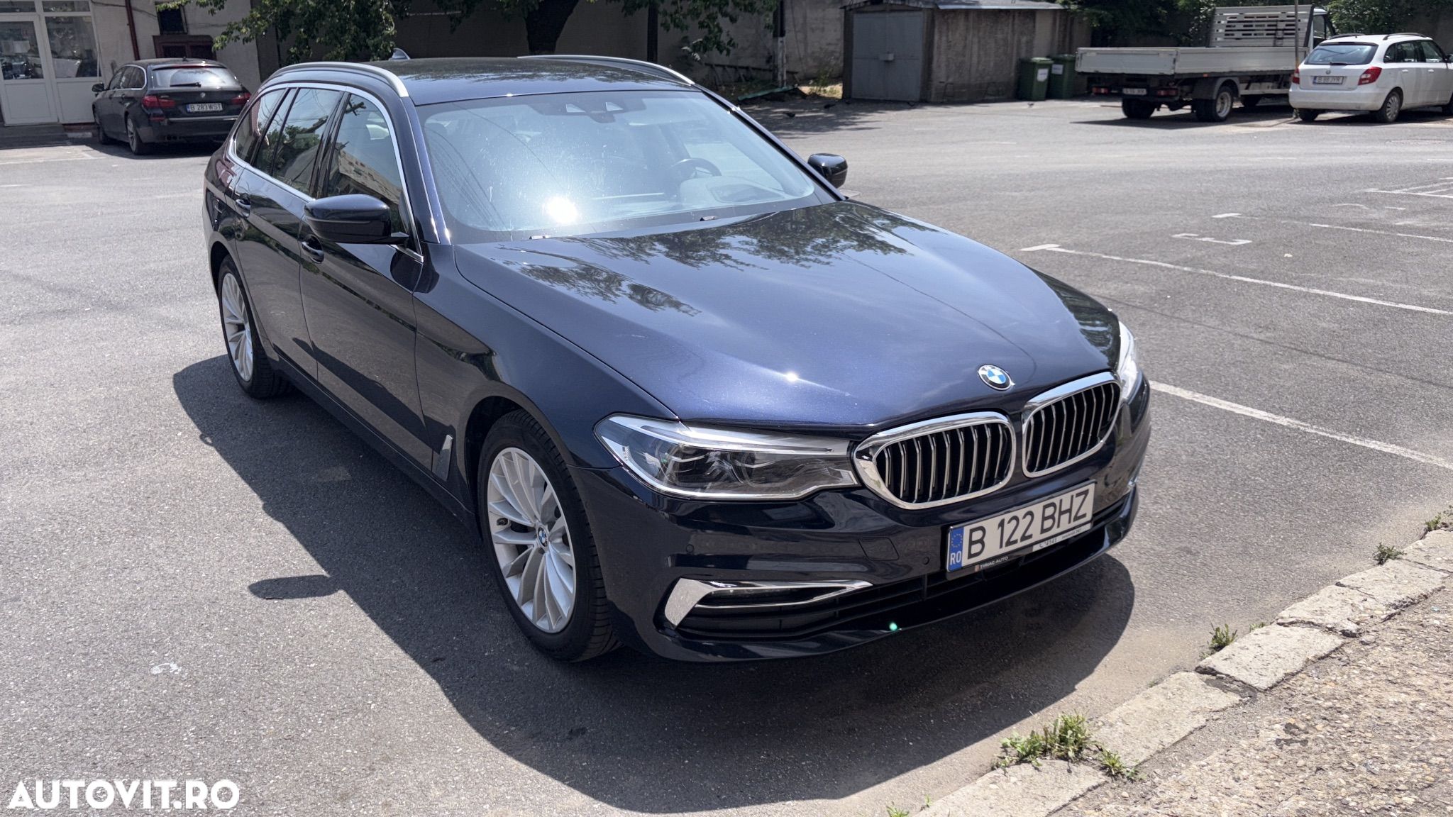 BMW Seria 5 520i AT - 1