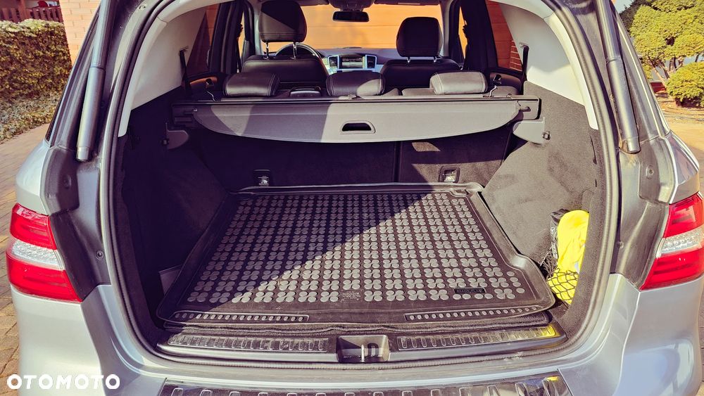 Mercedes-Benz ML - 11