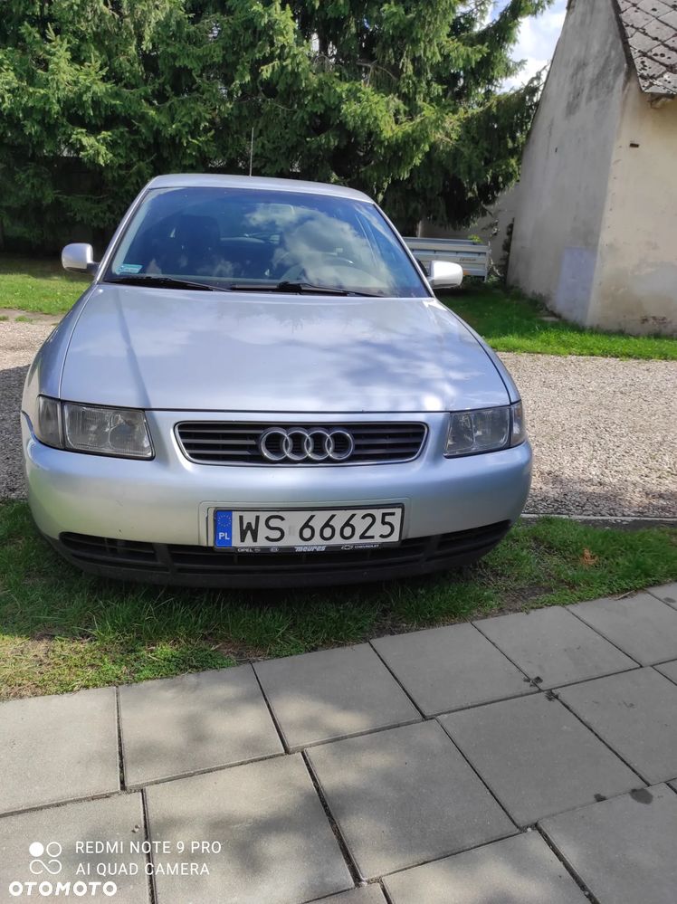 Audi A3 Sportback 1.6 Ambiente - 1