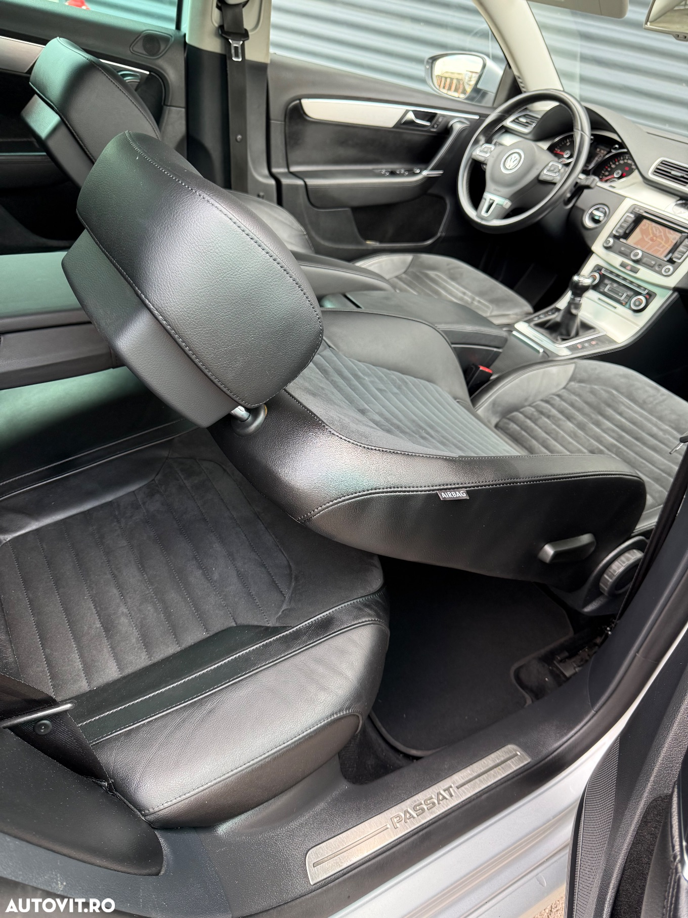 Volkswagen Passat Variant 2.0 TDI 4Motion BlueMotion Technology Business Edition - 19