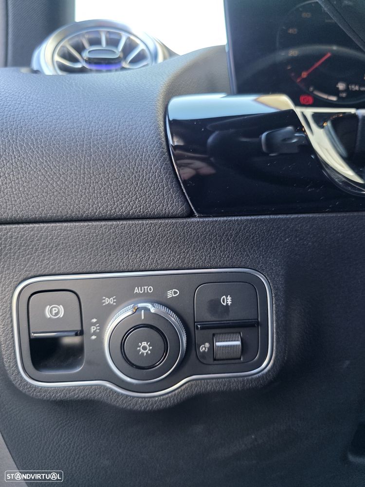 Mercedes-Benz GLA 250 e 8G-DCT AMG Line - 25