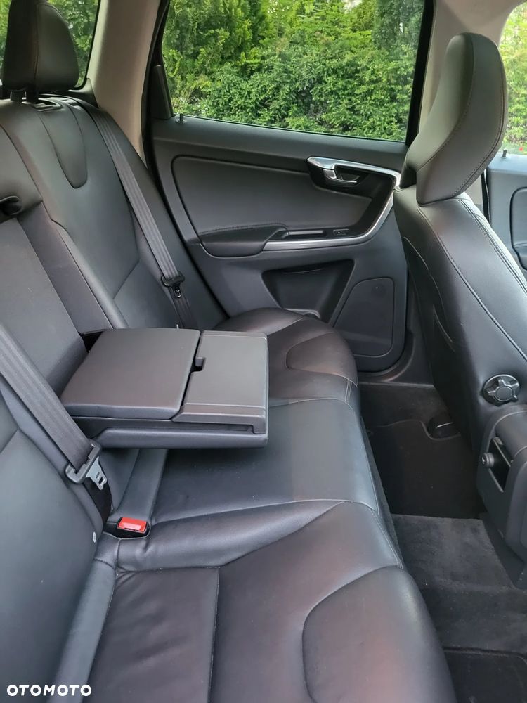 Volvo XC 60 - 13