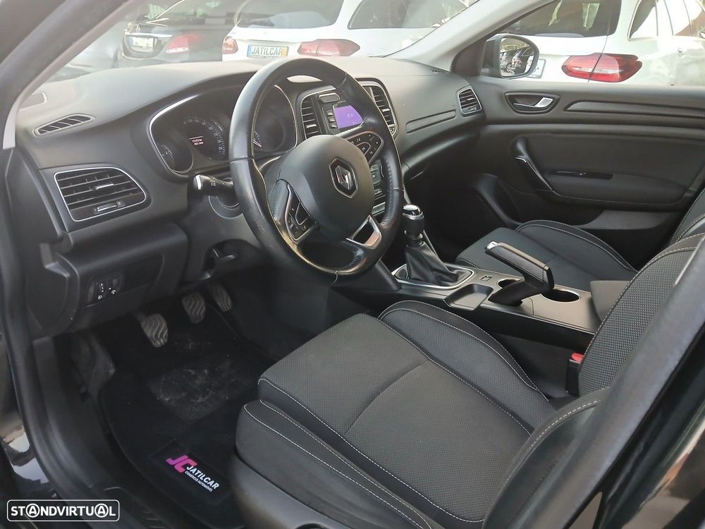 Renault Mégane 1.5 Blue dCi Zen - 19