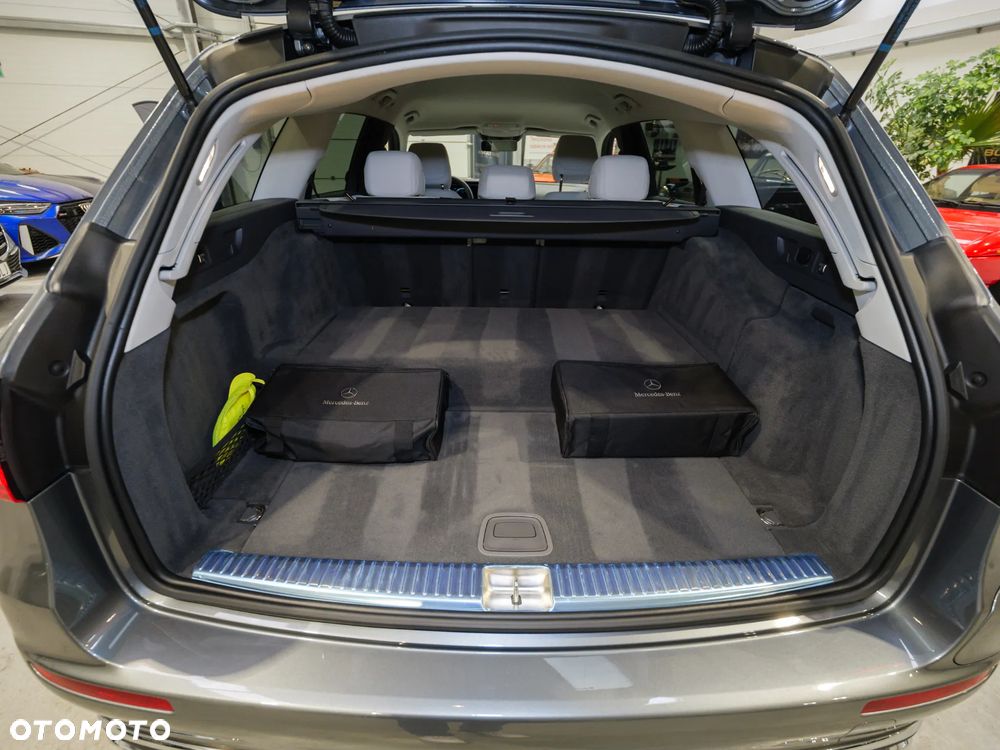 Mercedes-Benz Klasa E 300 de Avantgarde - 37