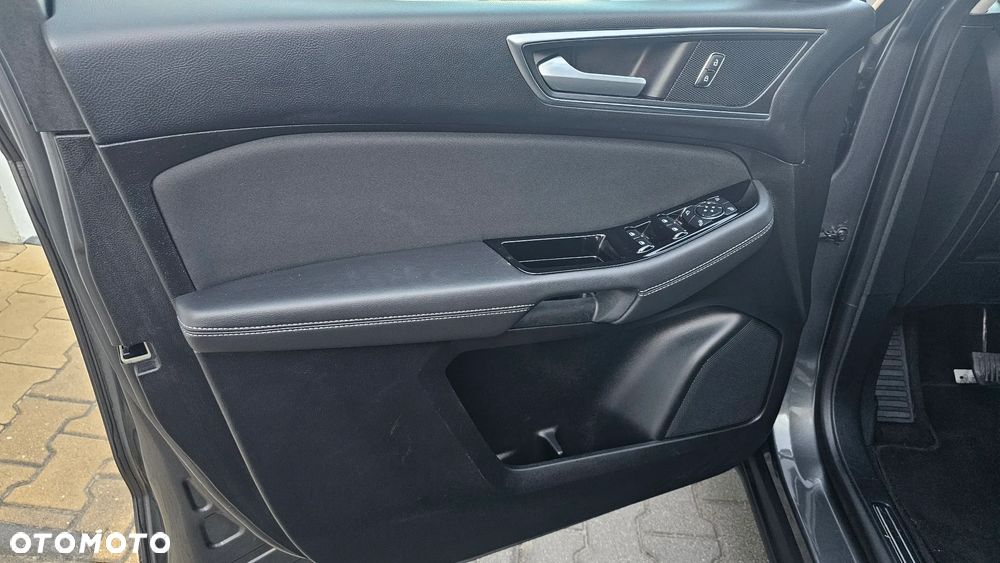 Ford S-Max 2.0 EcoBlue Titanium - 23