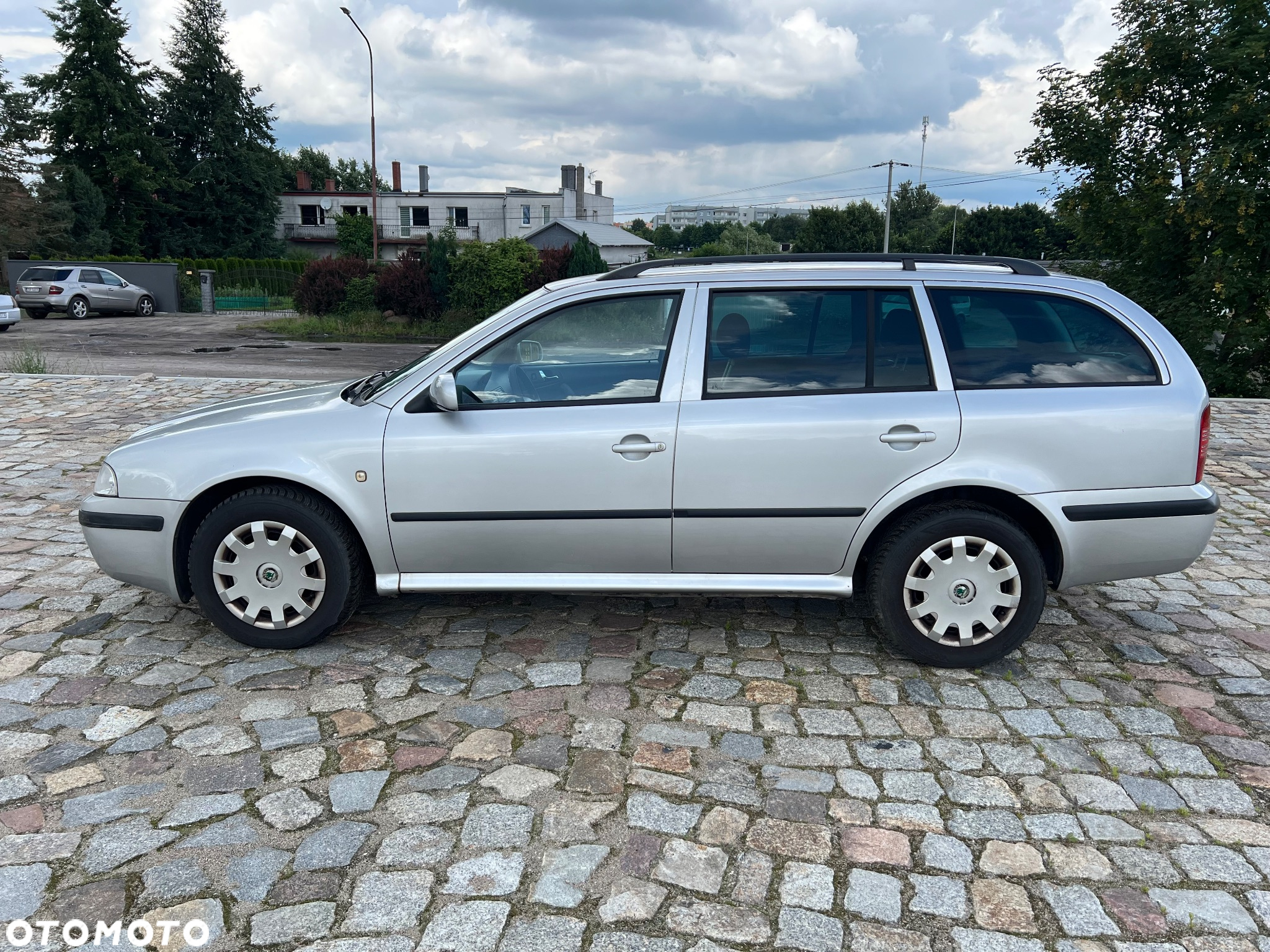 Skoda Octavia 2.0 Combi Elegance - 2