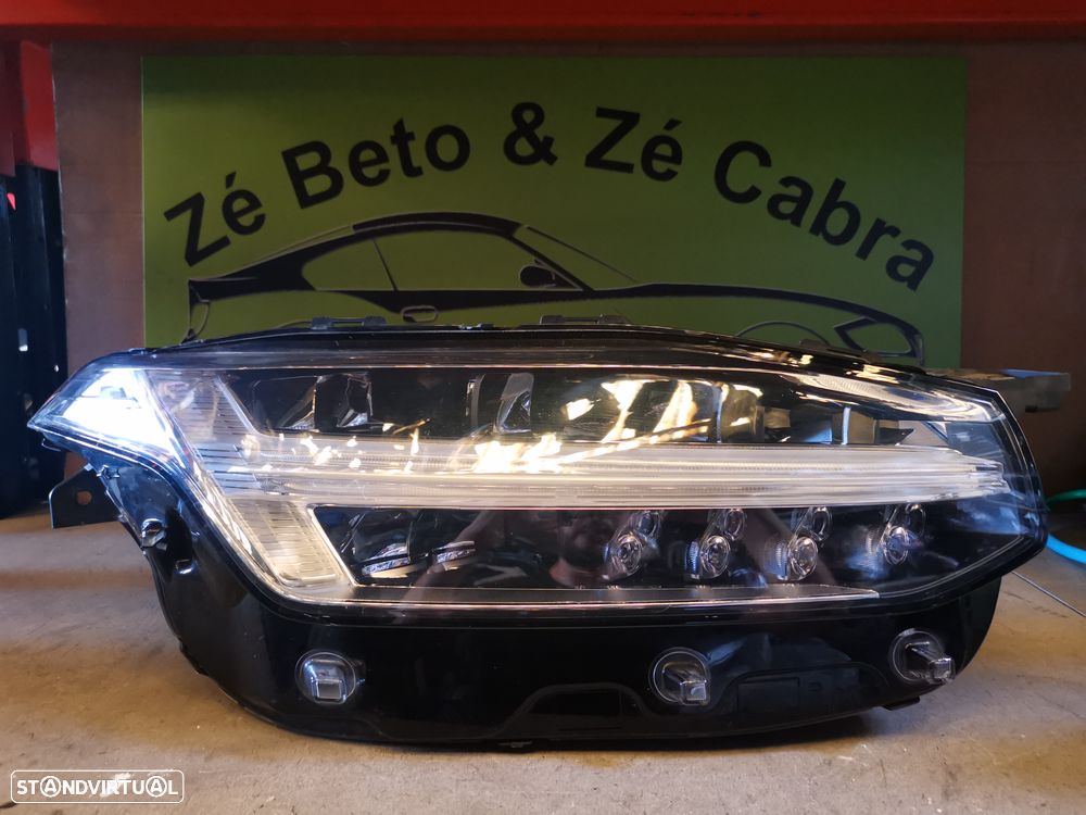 VOLVO XC90 II FAROL FULL LED DIREITO - FF423 - 1
