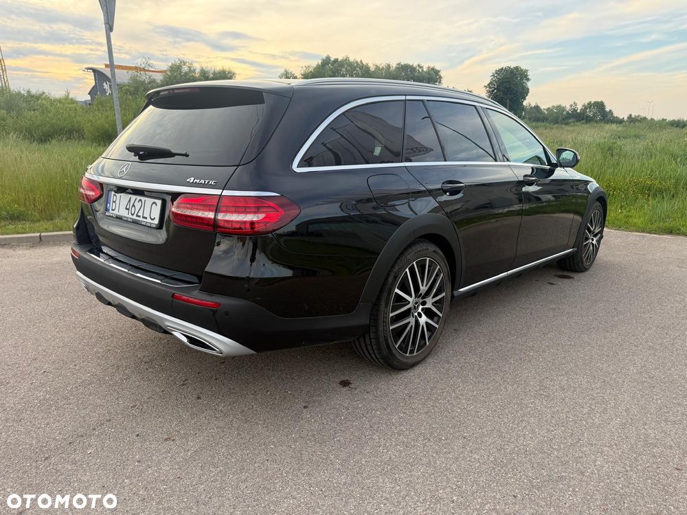 Mercedes-Benz Klasa E 200 4-Matic All-Terrain Exclusive - 6