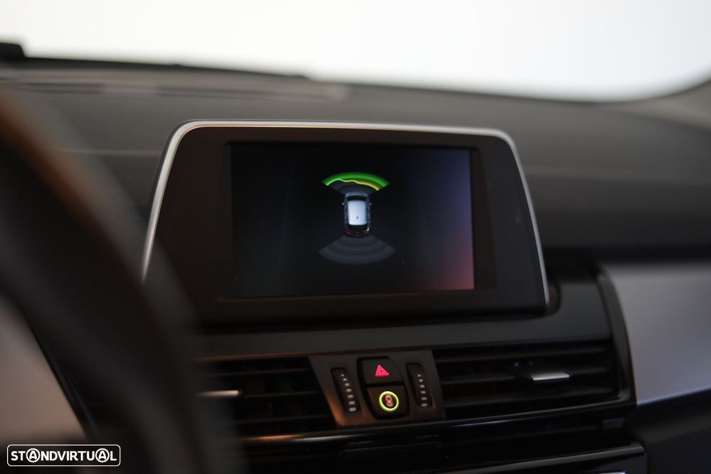 BMW 225xe Active Tourer Advantage - 11