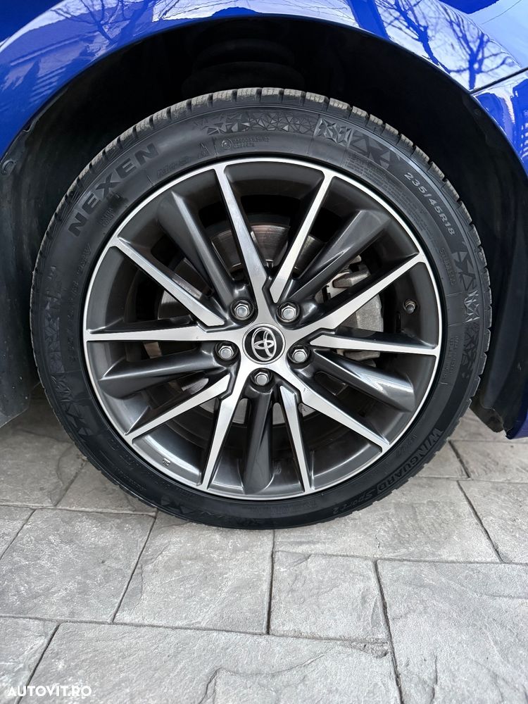 Toyota Camry 2.5 Hybrid Exclusive - 9