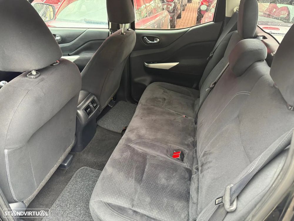 Nissan Navara 2.3 dCi CD 4WD Tekna - 19