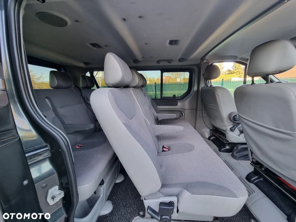 Opel Vivaro Tour - 15
