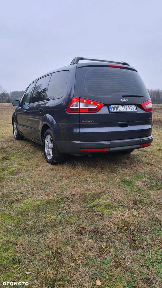 Ford Galaxy - 4