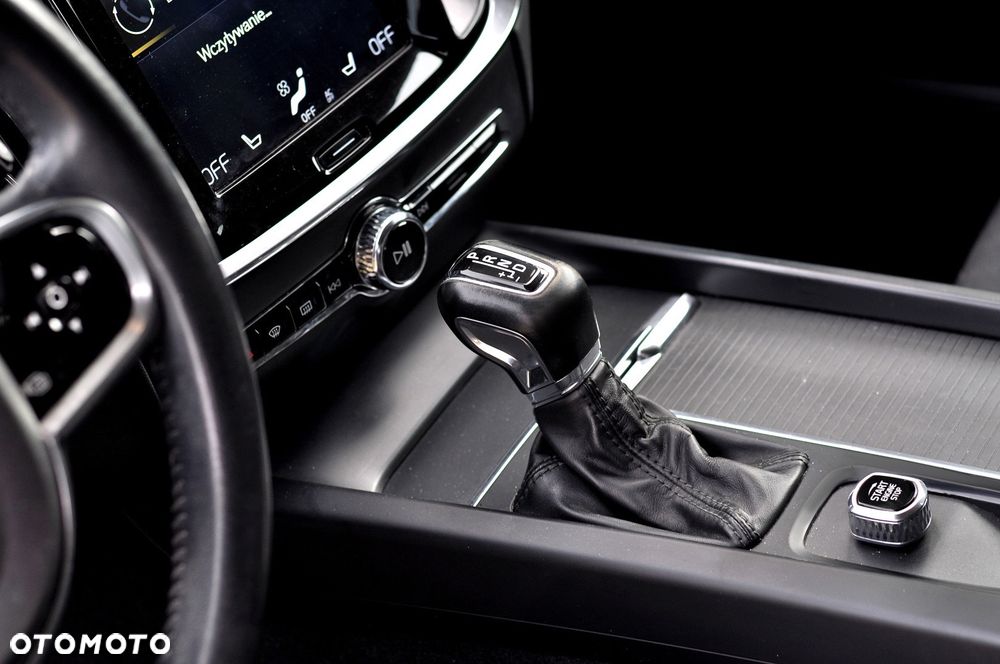 Volvo V60 D3 Geartronic Momentum Pro - 22