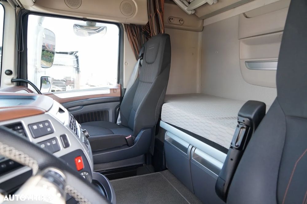 DAF XF 530 / RETARDER / AER CONDIȚIONAT DE PARCARE / CABINĂ SUPER SPACE / JANTE DIN ALIAJ - 25