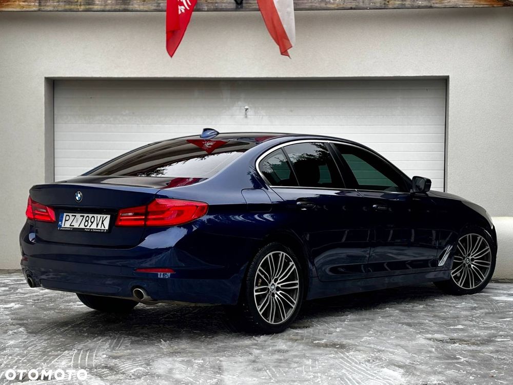 BMW Seria 5 520d xDrive Luxury Line - 9