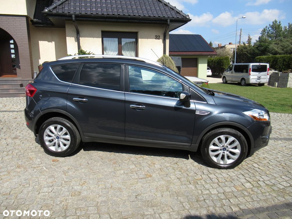Ford Kuga 2.0 TDCi 2x4 Titanium - 14