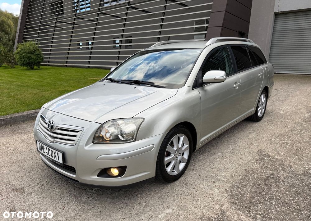 Toyota Avensis 1.8 VVT-i Combi Sol - 2