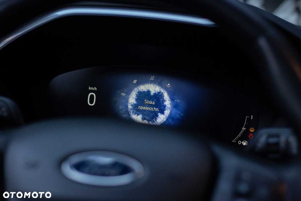 Ford Kuga 2.5 Duratec FHEV SOUND EDITION - 20