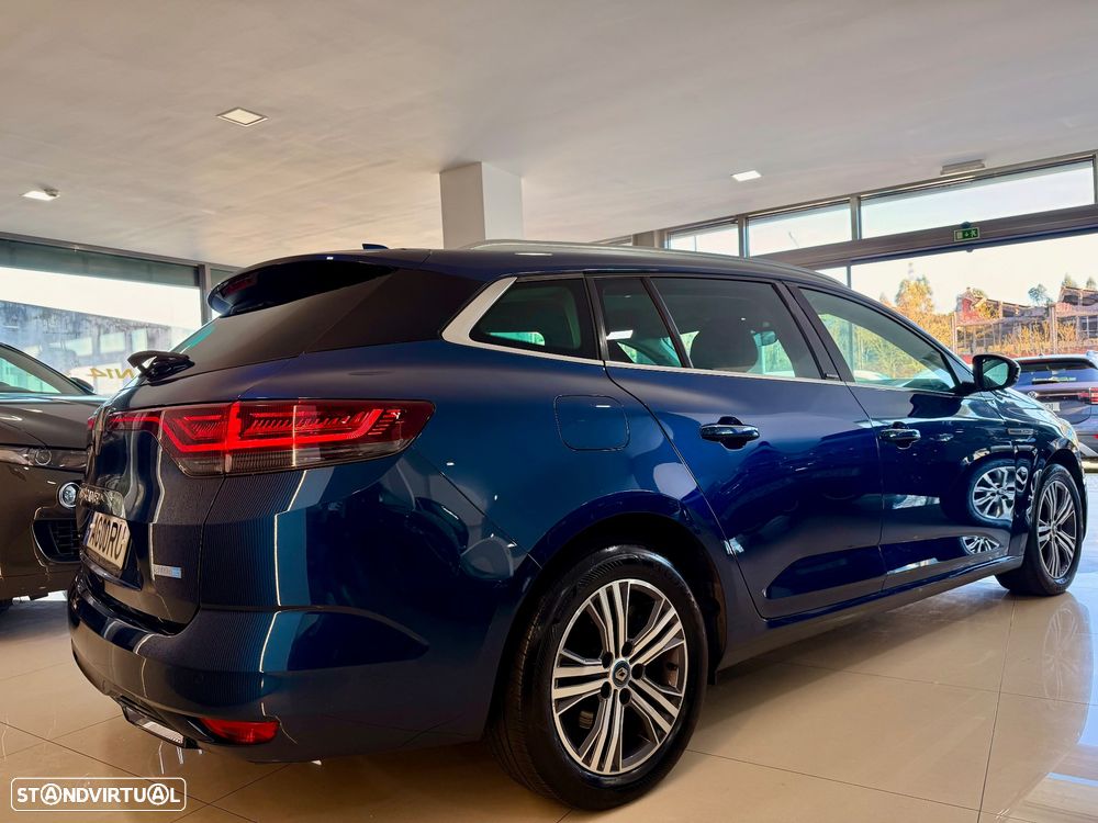 Renault Mégane Sport Tourer - 25