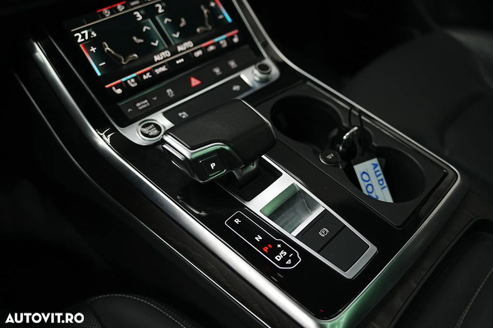 Audi Q8 SUV TFSI quattro 250 kW tiptronic S line business - 28