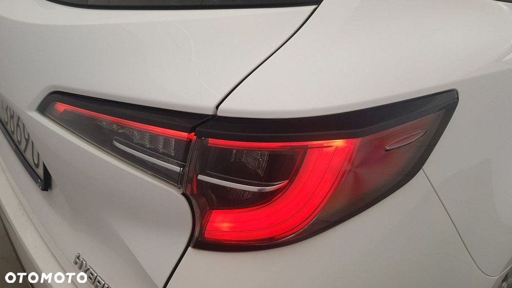 Toyota Corolla - 12