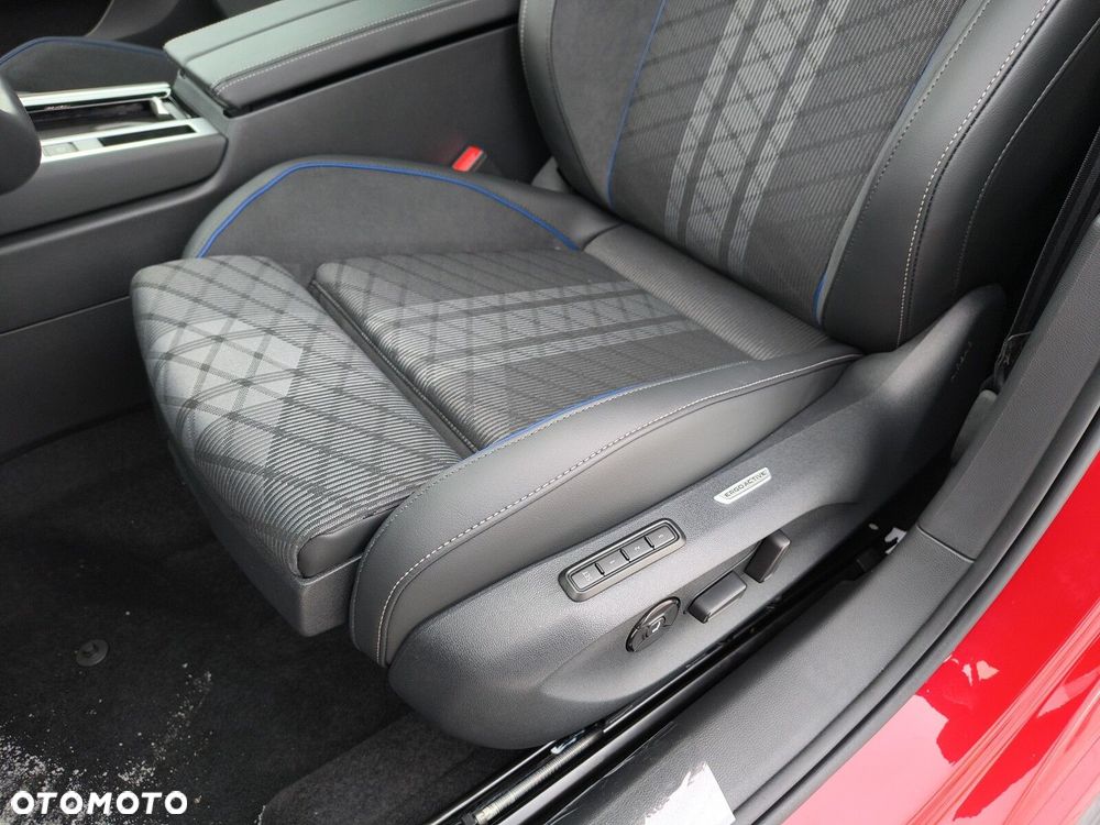 Volkswagen Passat Variant 2.0 TSI R-Line Plus DSG - 12