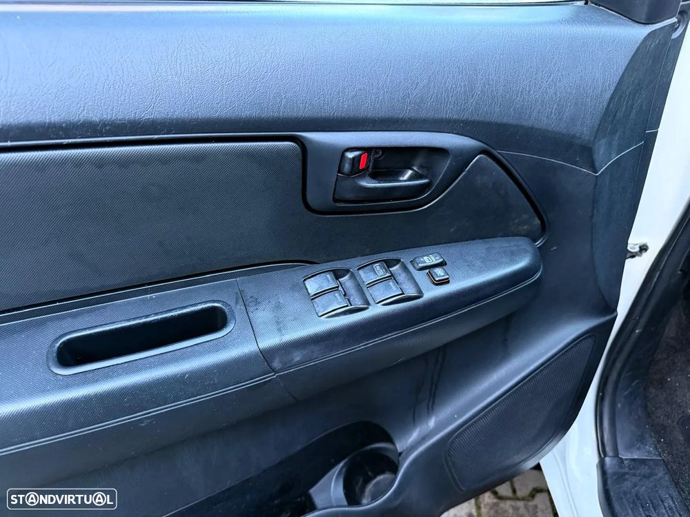 Toyota Hilux - 16