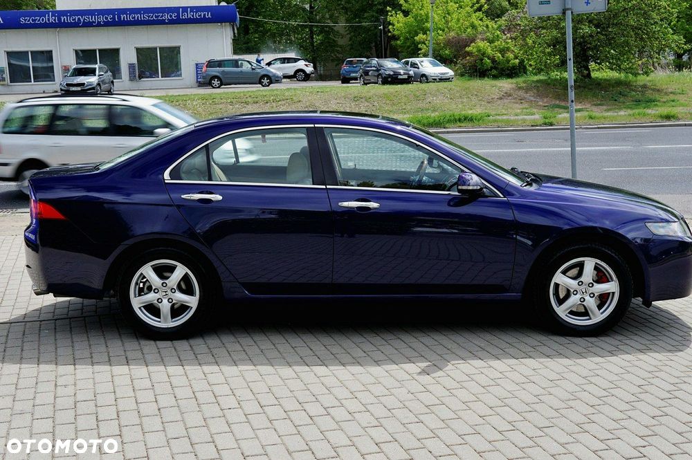 Honda Accord - 4