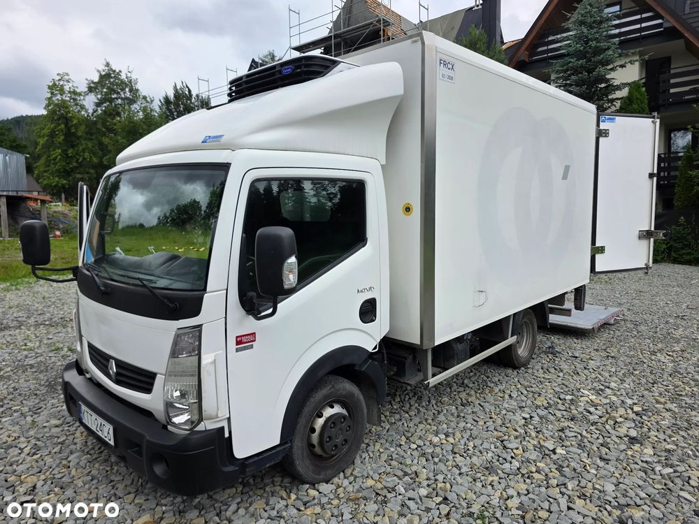 Renault Maxity - 1