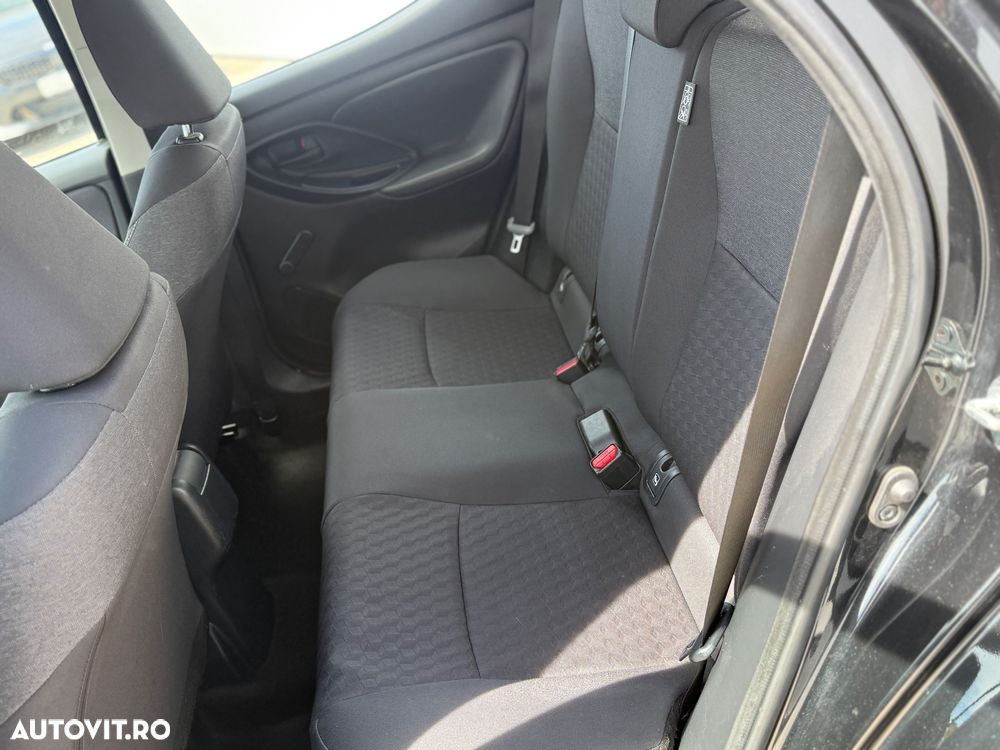 Toyota Yaris 1.5 VVT-i Business Edition - 19