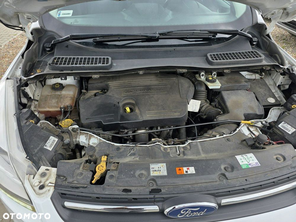 Ford Kuga 2.0 TDCi 2x4 Titanium - 16