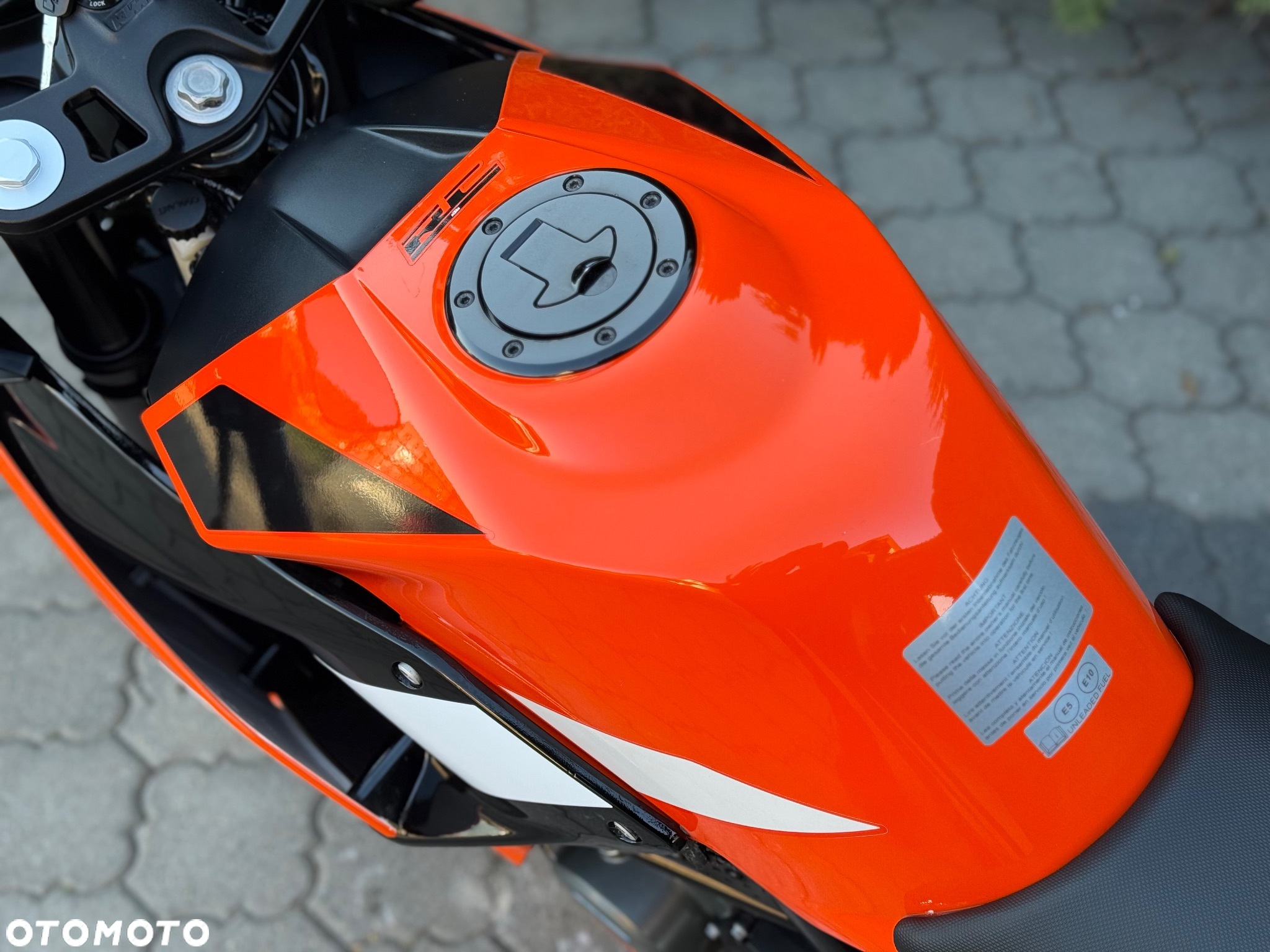 KTM RC 125 - 29