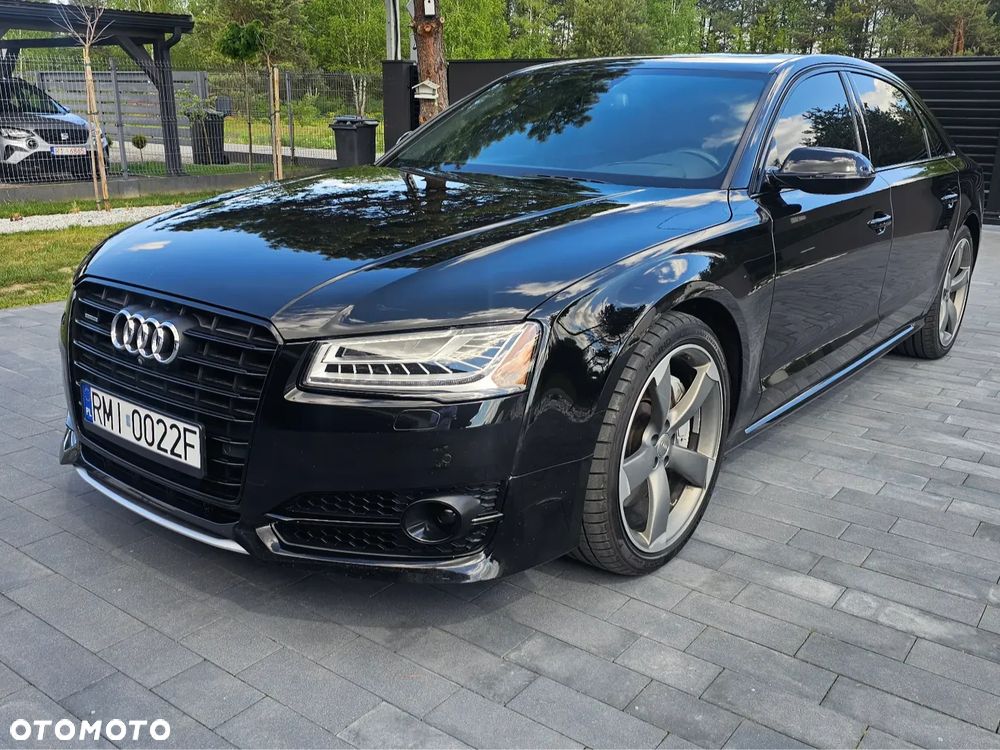 Audi A8 - 1