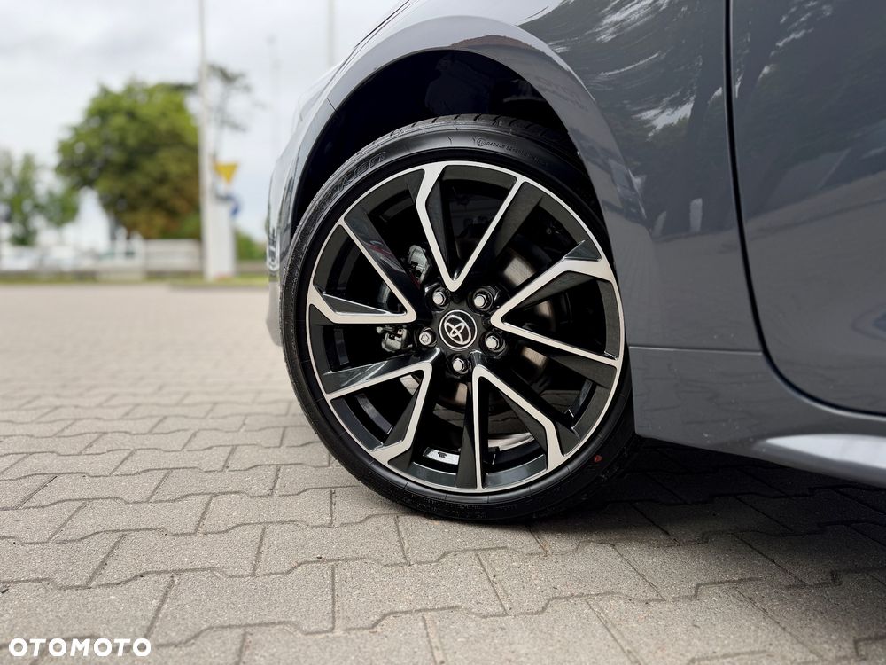 Toyota Corolla 1.8 Hybrid Executive - 9