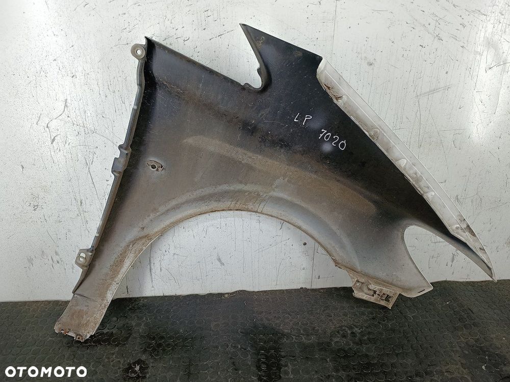 BŁOTNIK LEWY PRZÓD MERCEDES-BENZ VITO W639 9147 - 8