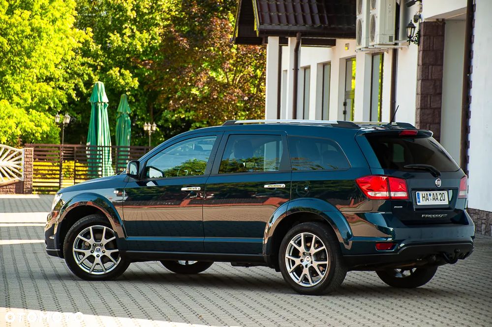 Fiat Freemont 2.0 Multijet 16V DPF Automatik Allrad Lounge - 17