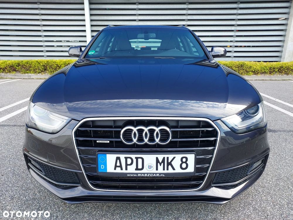 Audi A4 Avant 2.0 TDI DPF quattro S line Sportpaket - 12