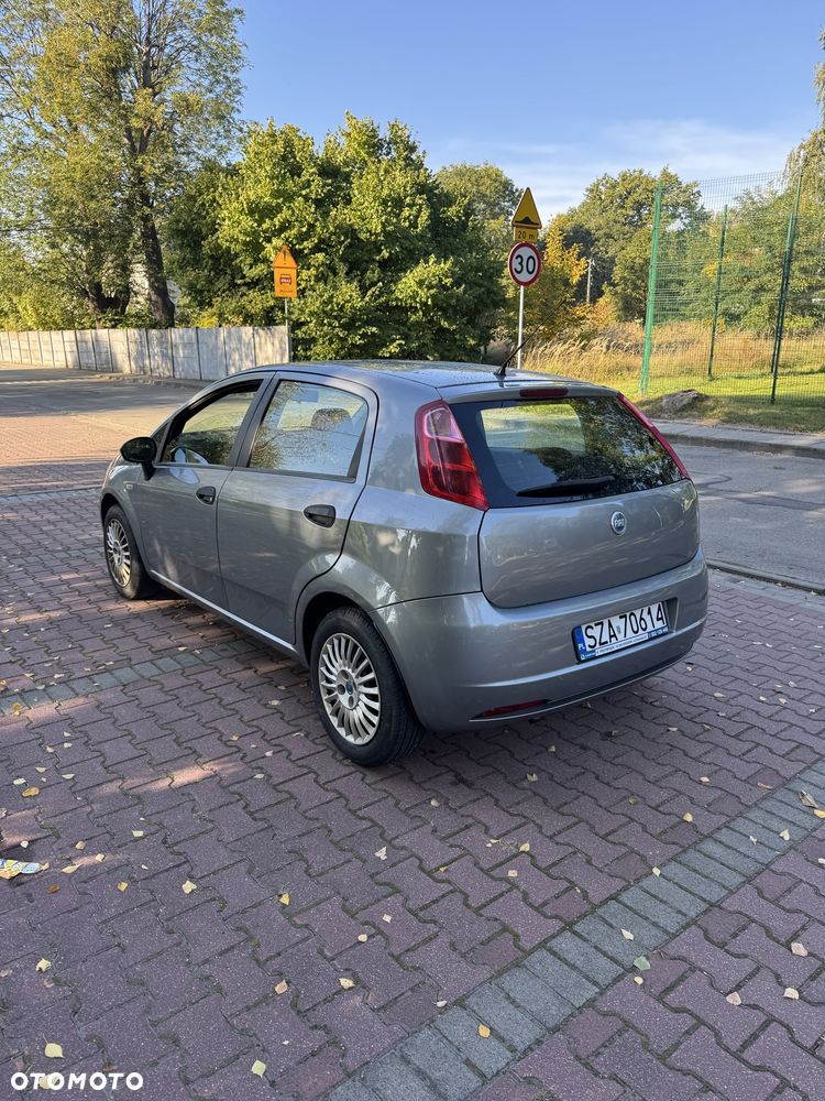 Fiat Grande Punto - 7