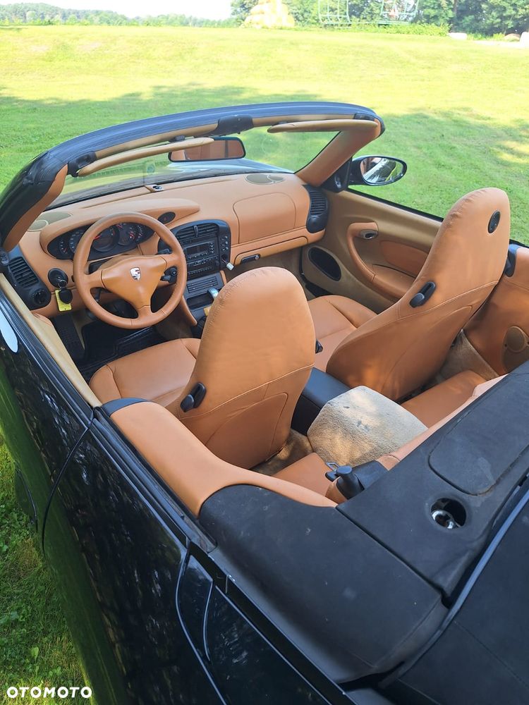 Porsche 911 Carrera - 4