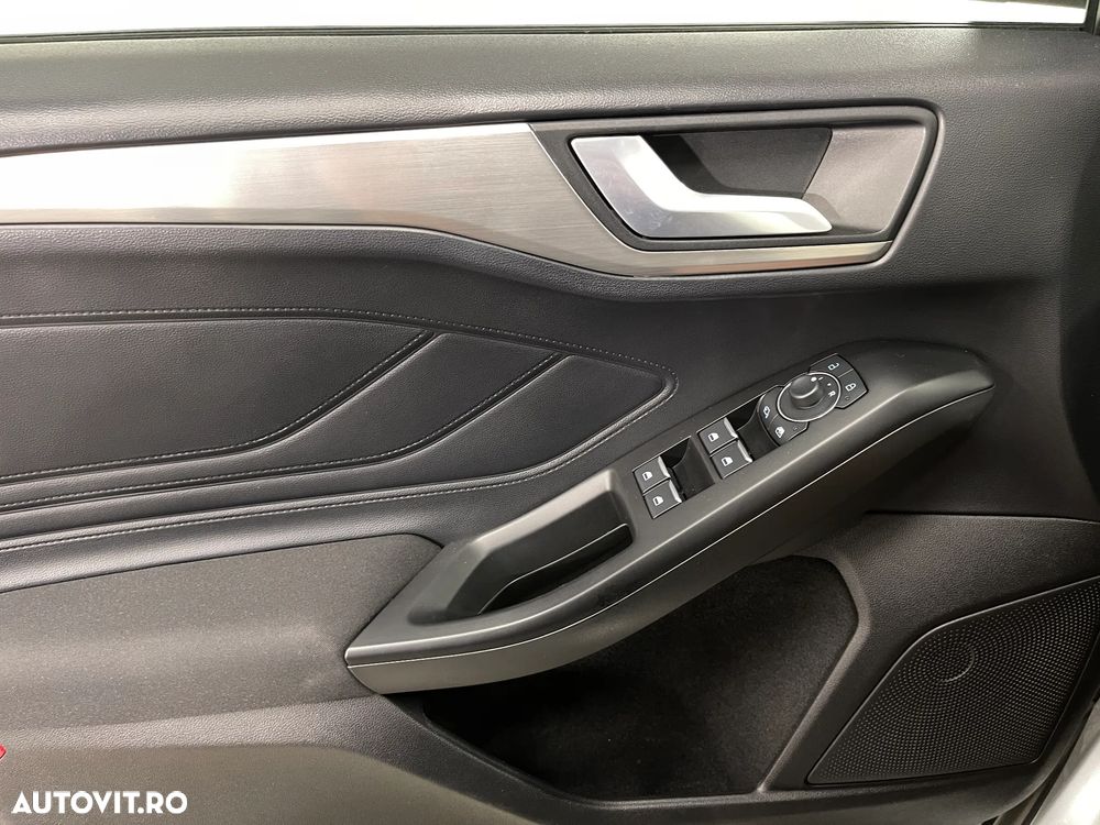 FORD Focus 2023 — imagine 22