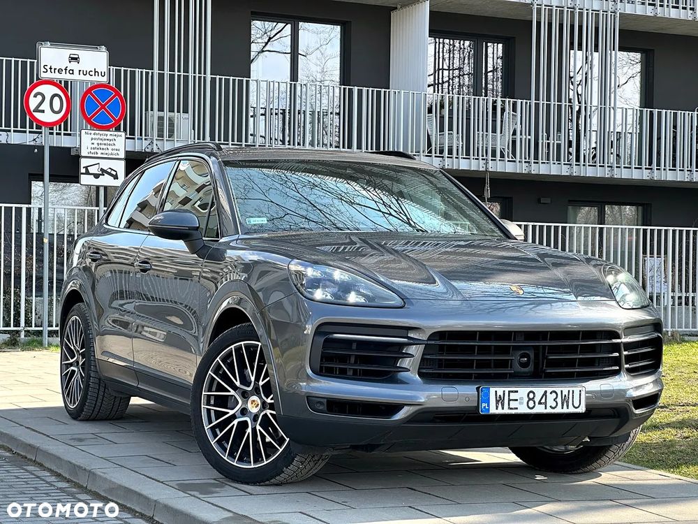 Porsche Cayenne - 2