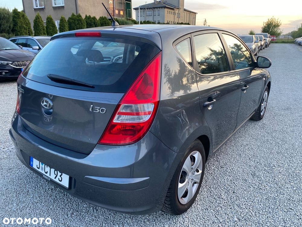 Hyundai i30 1.4 Comfort - 14
